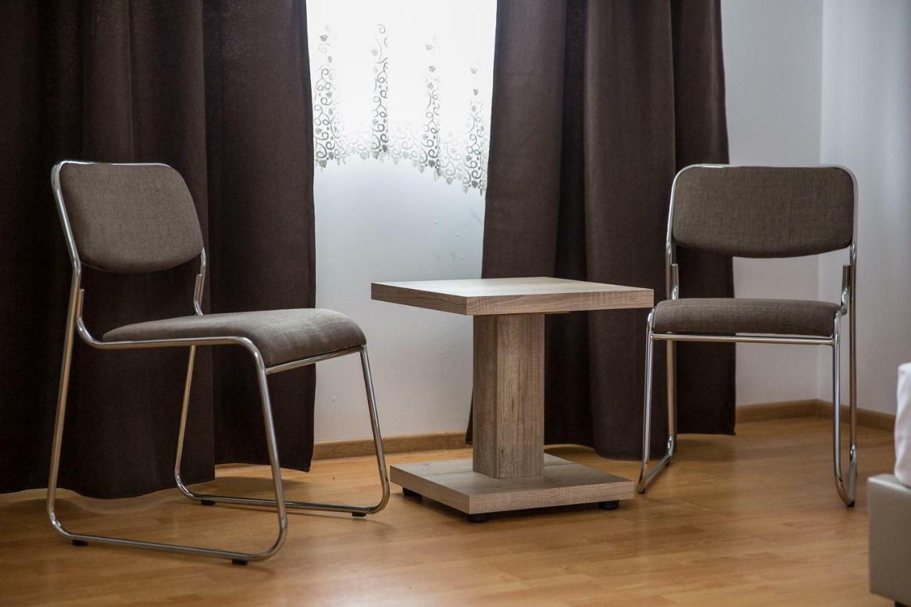 Casa Burduhos Hotel Campulung Moldovenesc Ngoại thất bức ảnh
